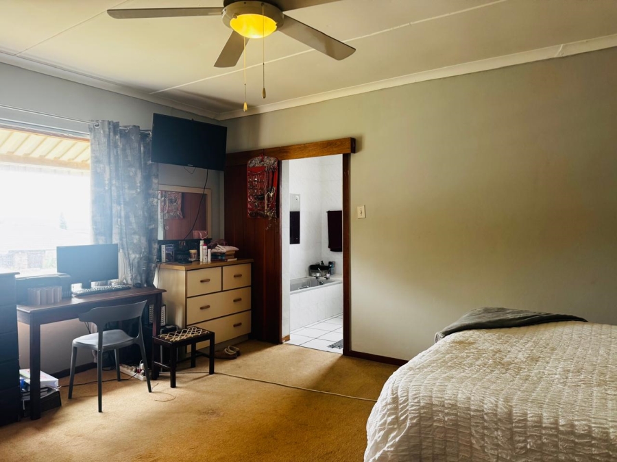 3 Bedroom Property for Sale in Wavecrest Eastern Cape